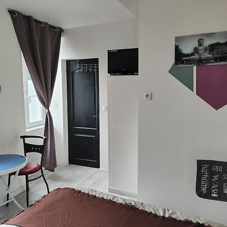 Chambre Pour 2 Personnes A Formigny Rdc Exterior photo
